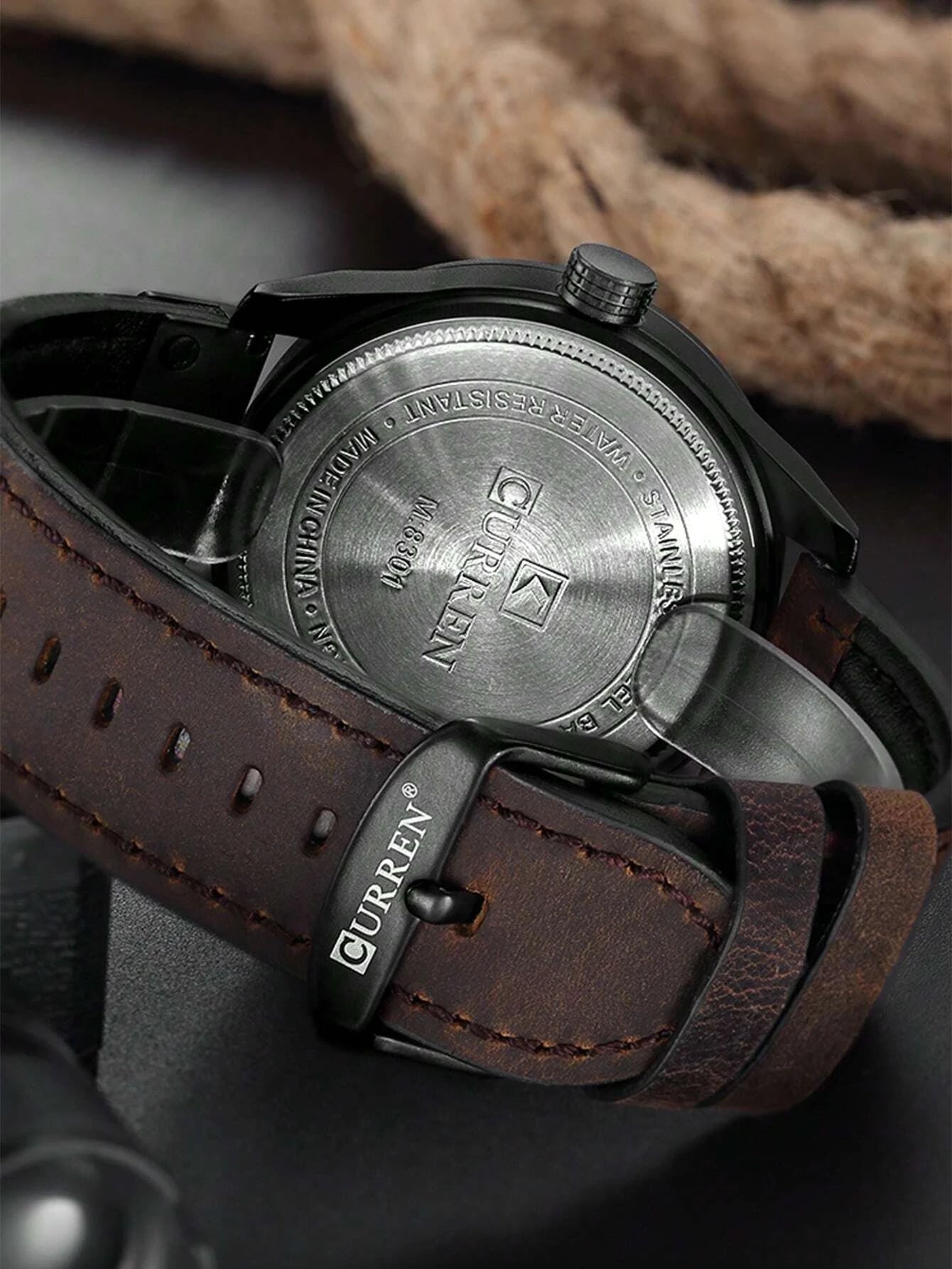 RELOJ CURREN