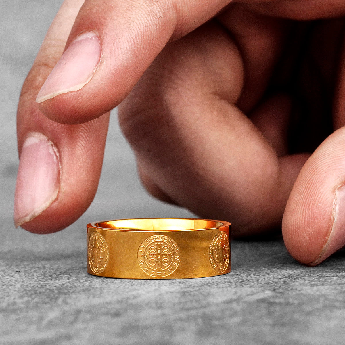 ANILLO LISO SAN BENITO