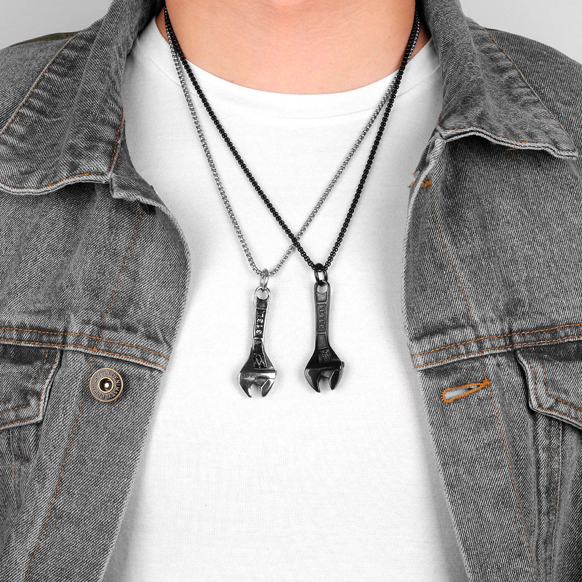 COLLAR LLAVE TRABAJADOR