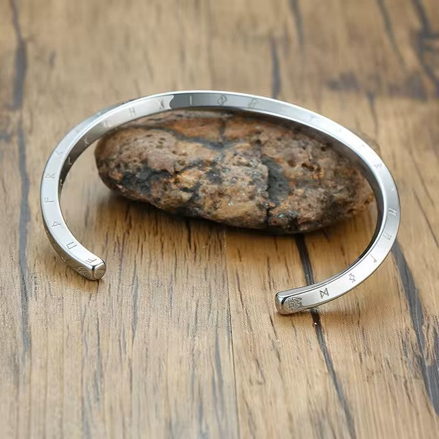PULSERA VIKINGA DE ACERO INOXIDABLE