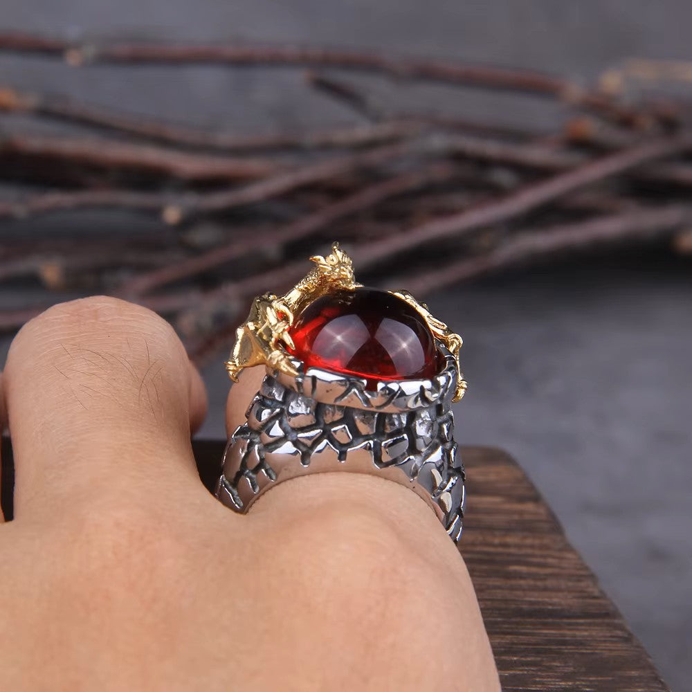 ANILLO CON PIEDRA Y DRAGON