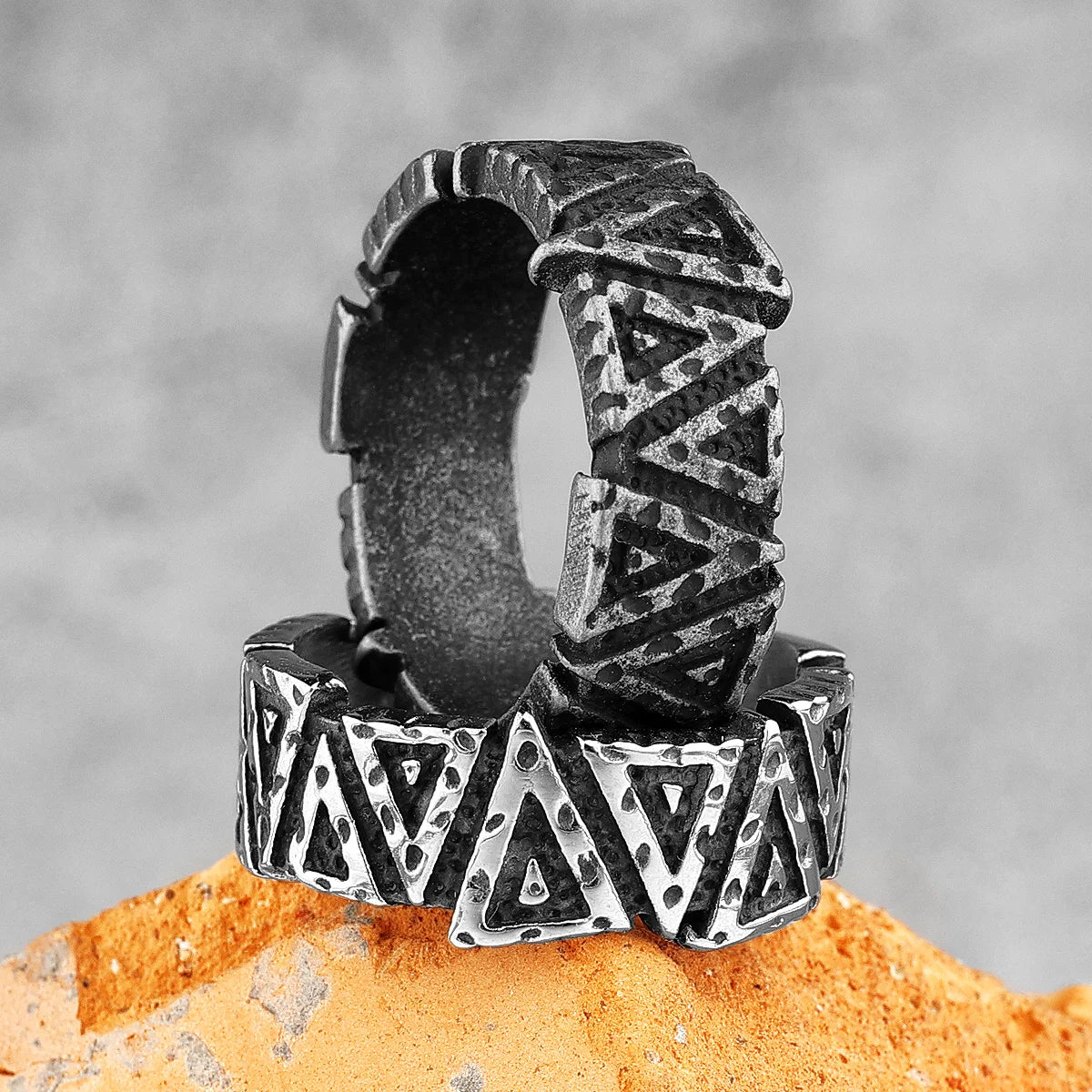 ANILLO TRIANGULAR