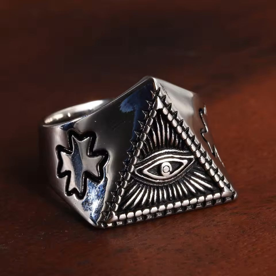 ANILLO TRIANGULO OJO