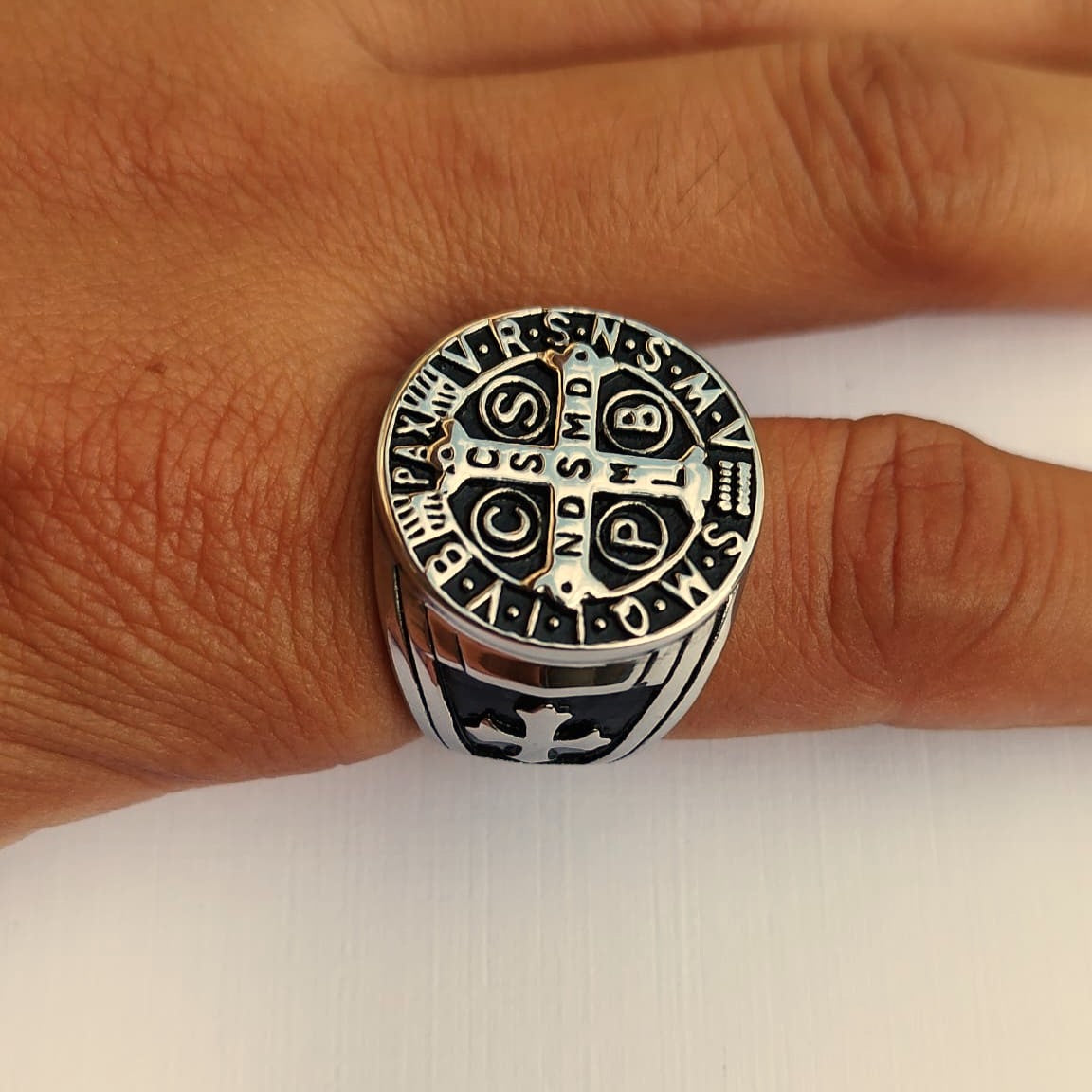 ANILLO SAN BENITO ABAD PLATEADO
