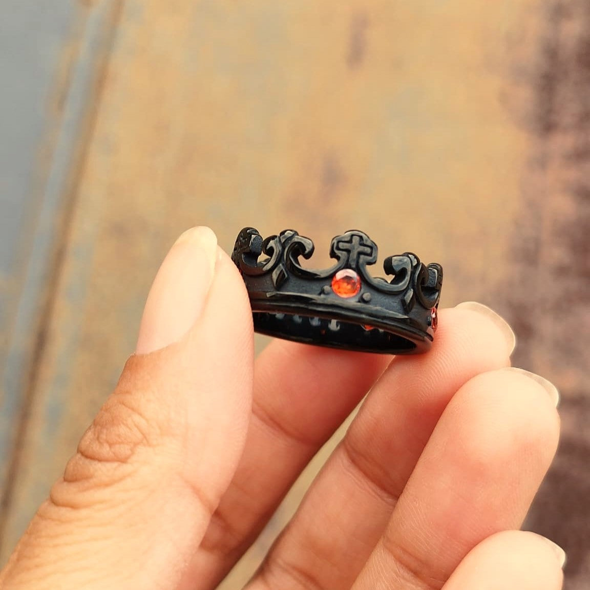 ANILLO CORONA NEGRA