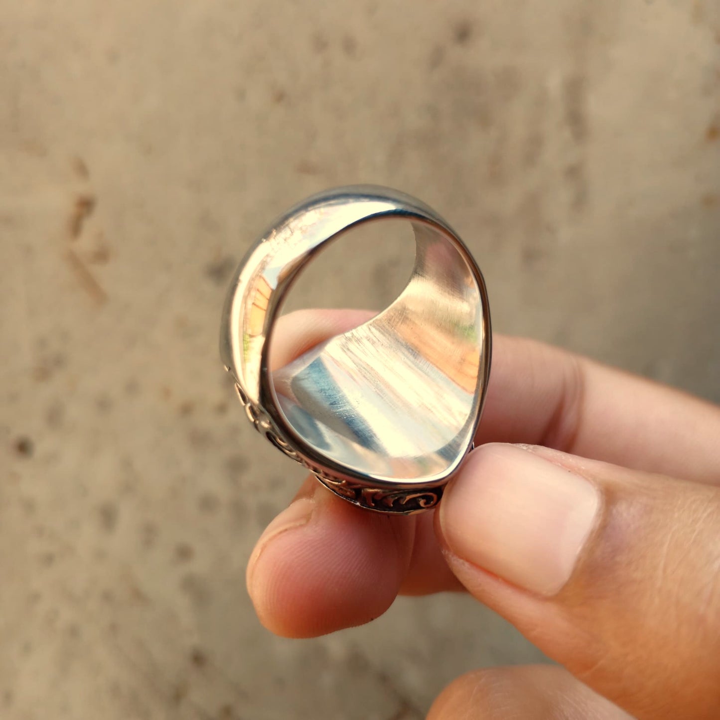 ANILLO CON CALAVERA