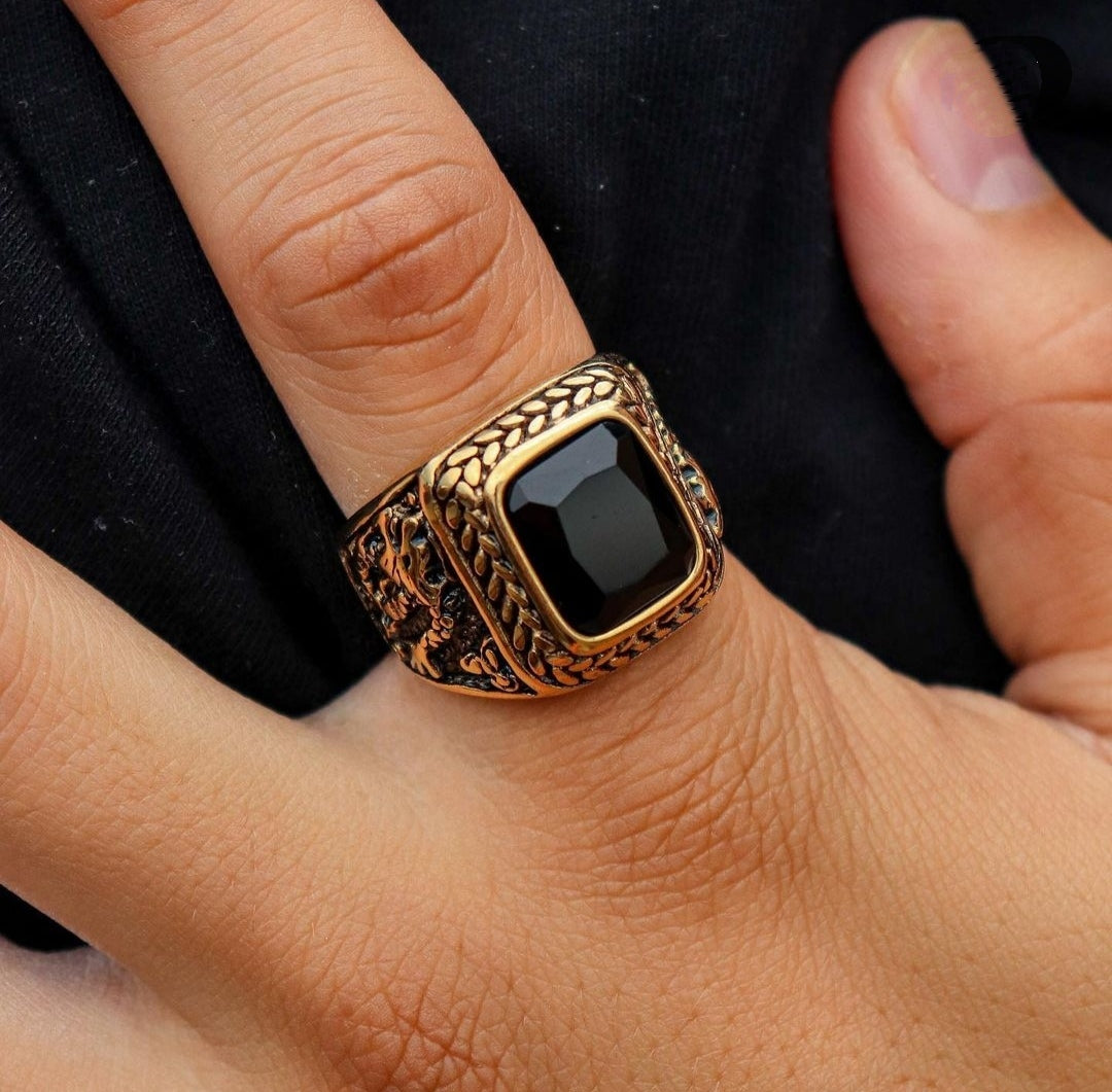 ANILLOS PIEDRA CON DRAGON