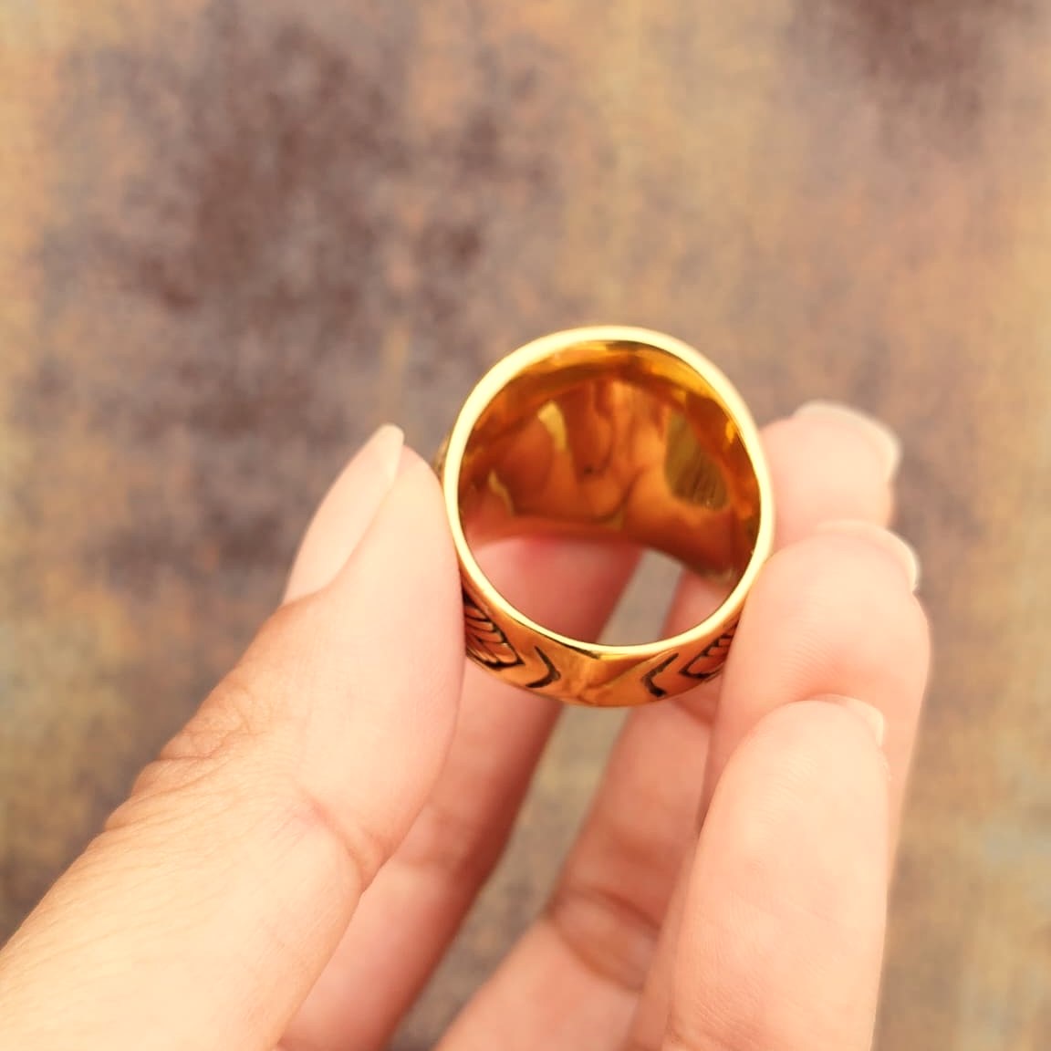 ANILLO ARMY DORADO PIEDRA AZUL