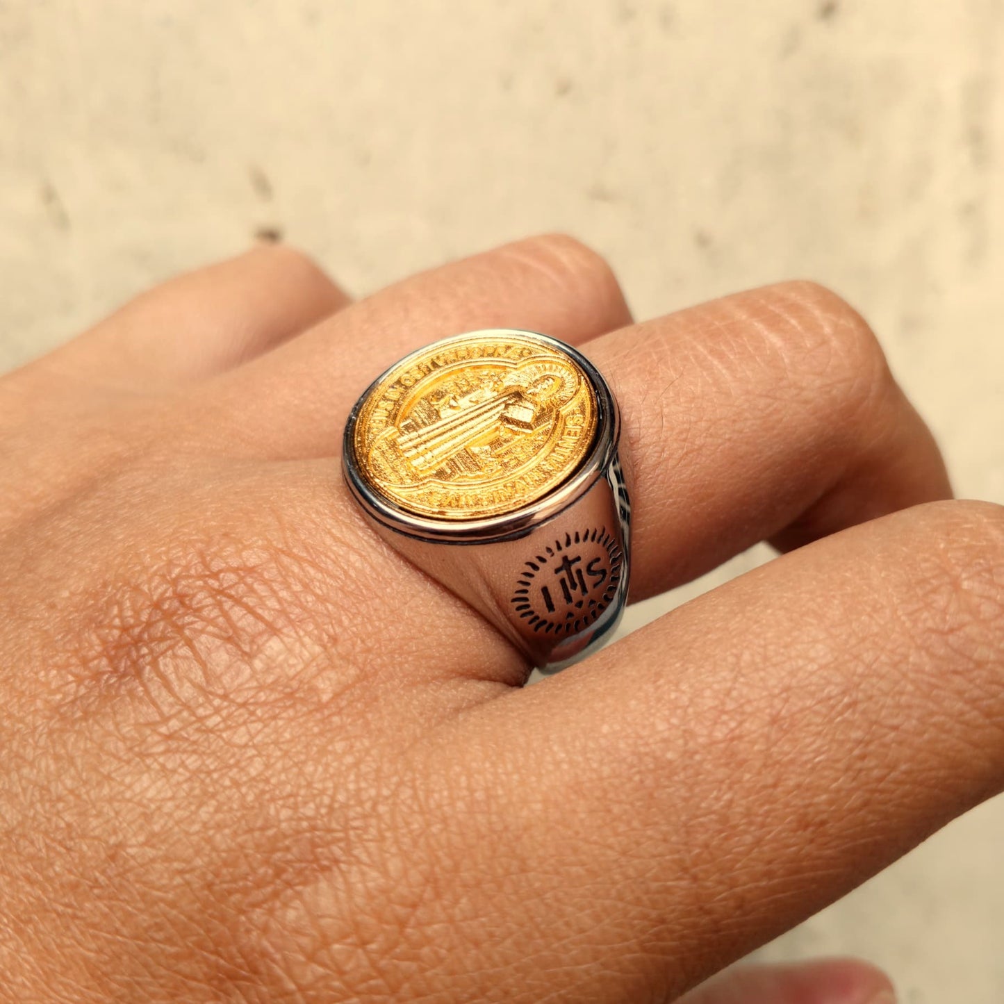 ANILLO SAN BENITO MEDALLA INTERNA