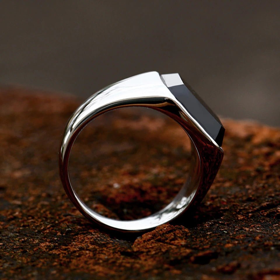 ANILLO ELGANTE PIEDRA NEGRA