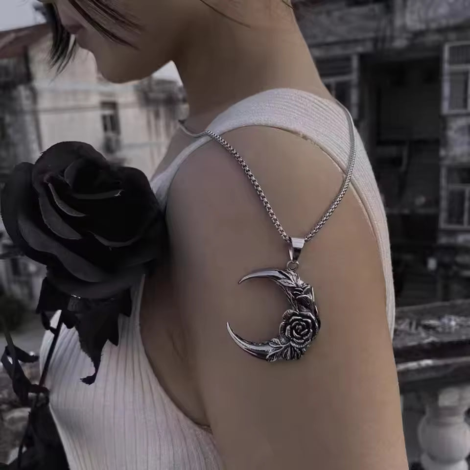 COLLAR LUNA CON ROSA