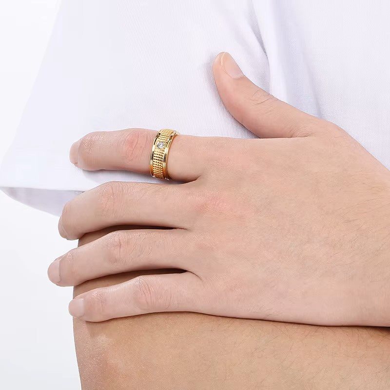 ANILLO LISO CON DIAMANTE