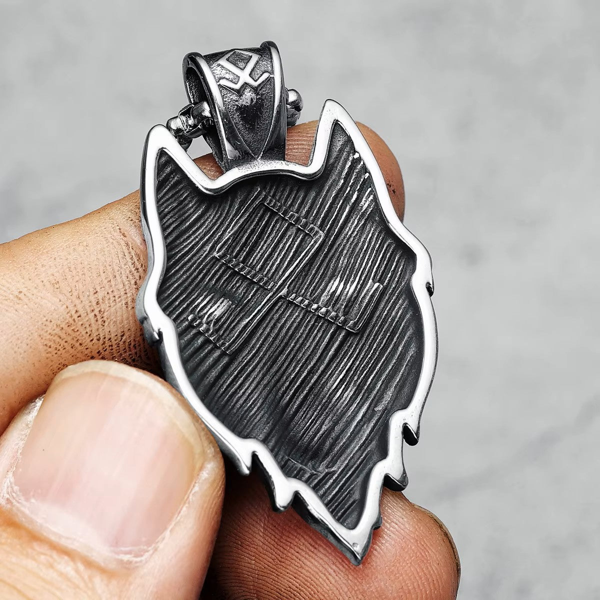 COLLAR LOBO VIKINGO