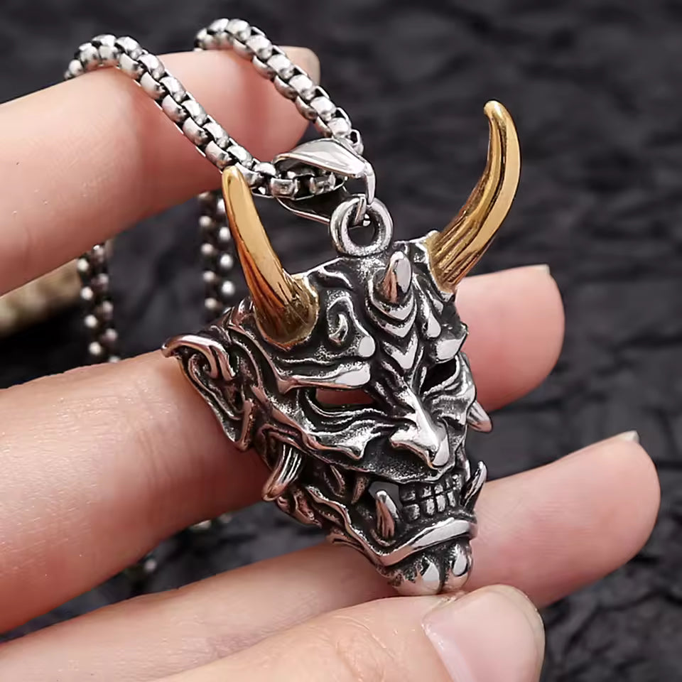COLLAR MASCARA GOTICA