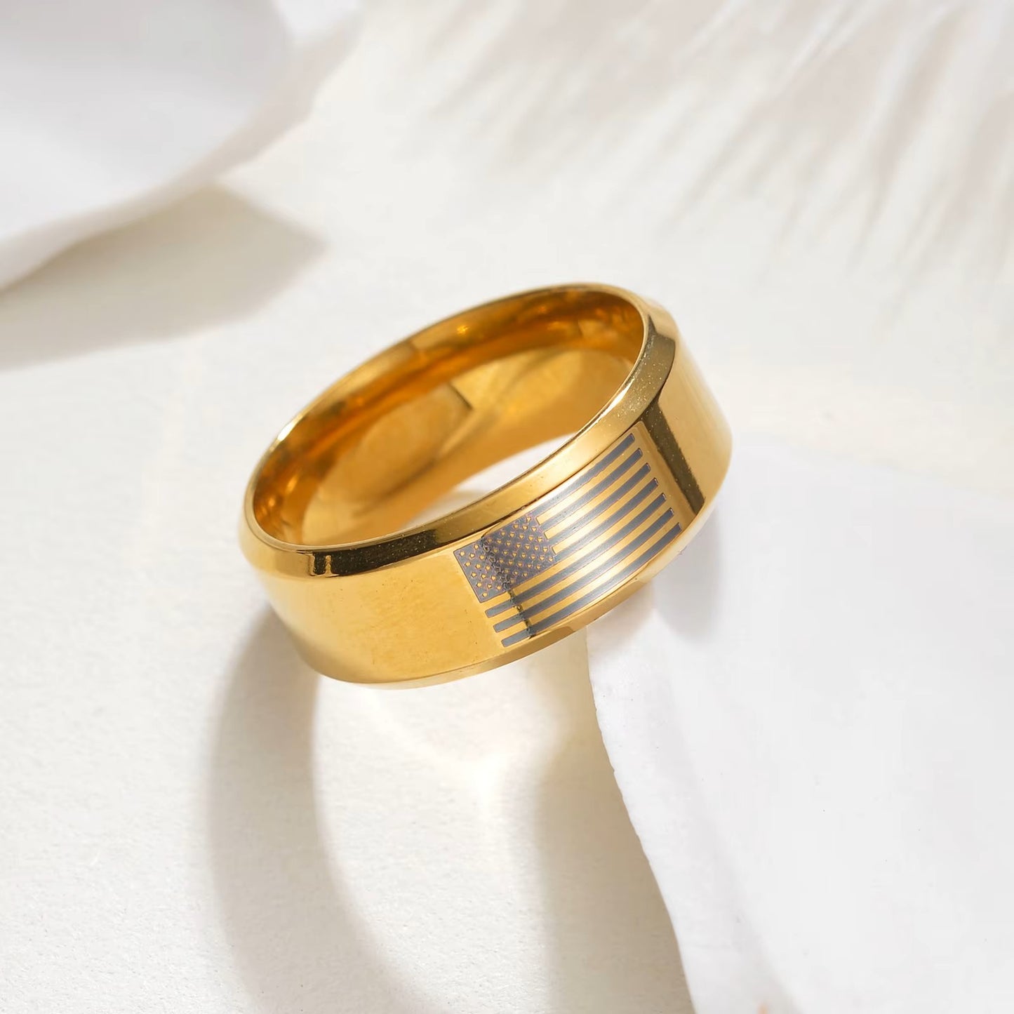ANILLO LISO CON BANDERA