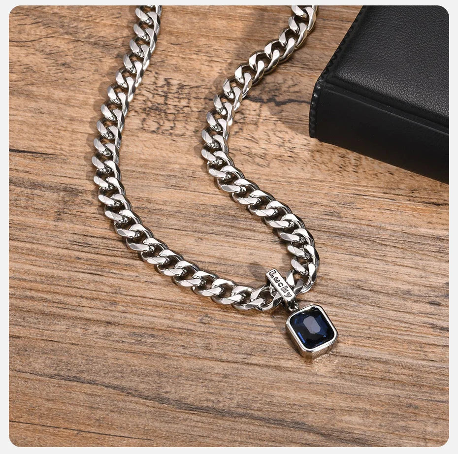 COLLAR CON PIEDRA RECTANGULAR