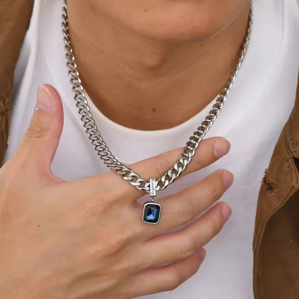 COLLAR CON PIEDRA RECTANGULAR