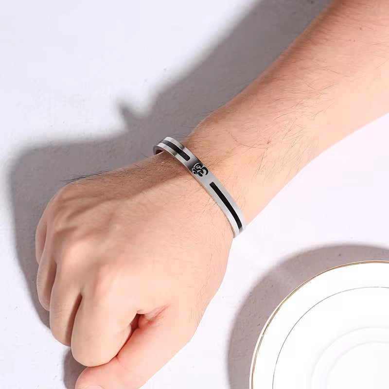 PULSERA PLATEADA FRANJA NEGRA