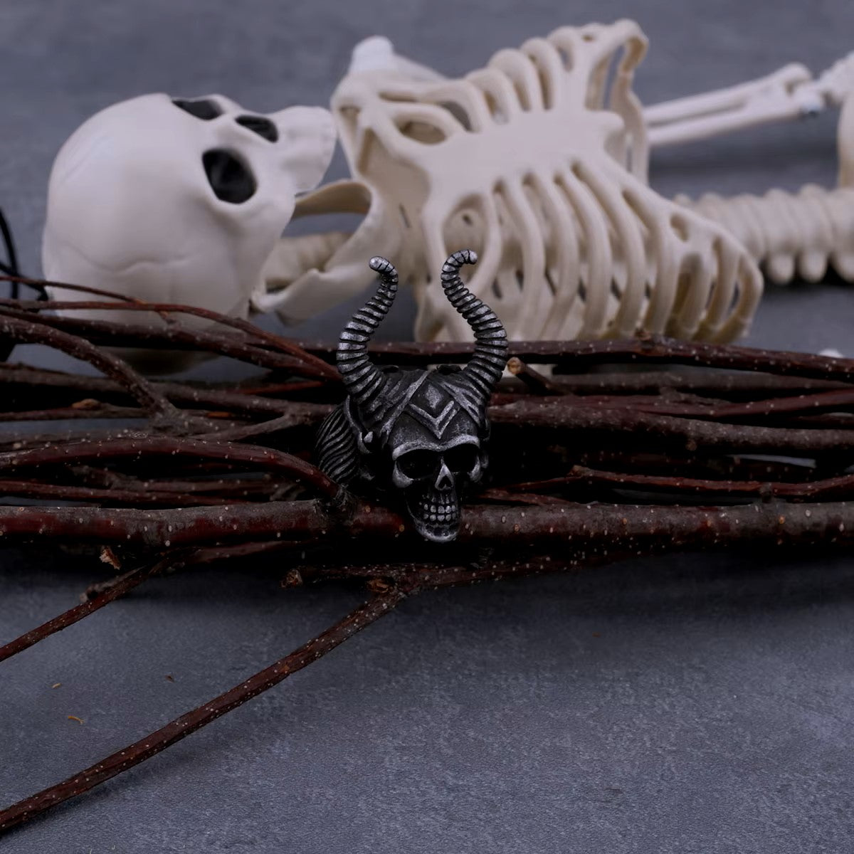 ANILLO CALAVERA CACHOS