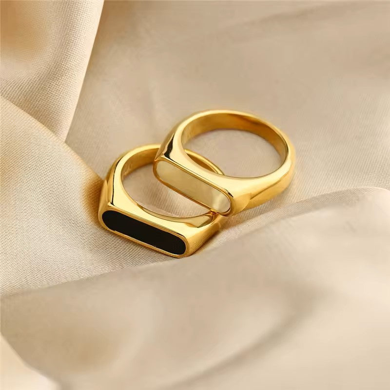 ANILLO DORADO RECTANGULAR