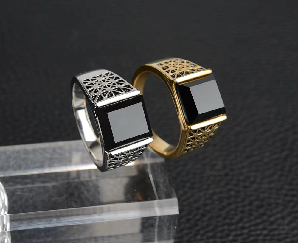 ANILLO PIEDRA NEGRA CUADRADA