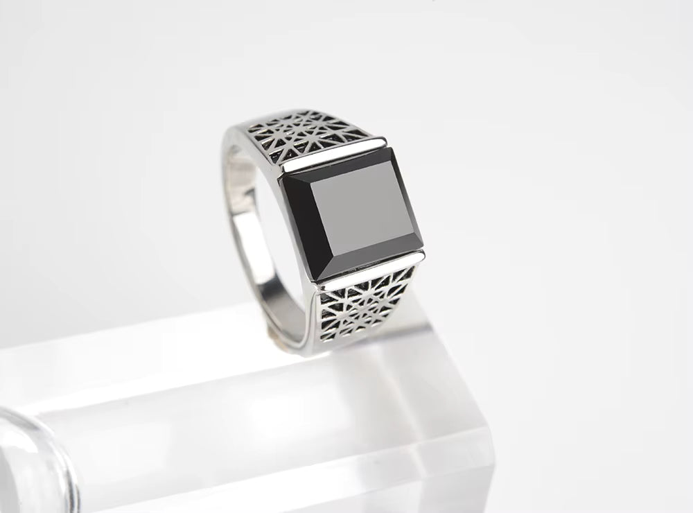 ANILLO PIEDRA NEGRA CUADRADA