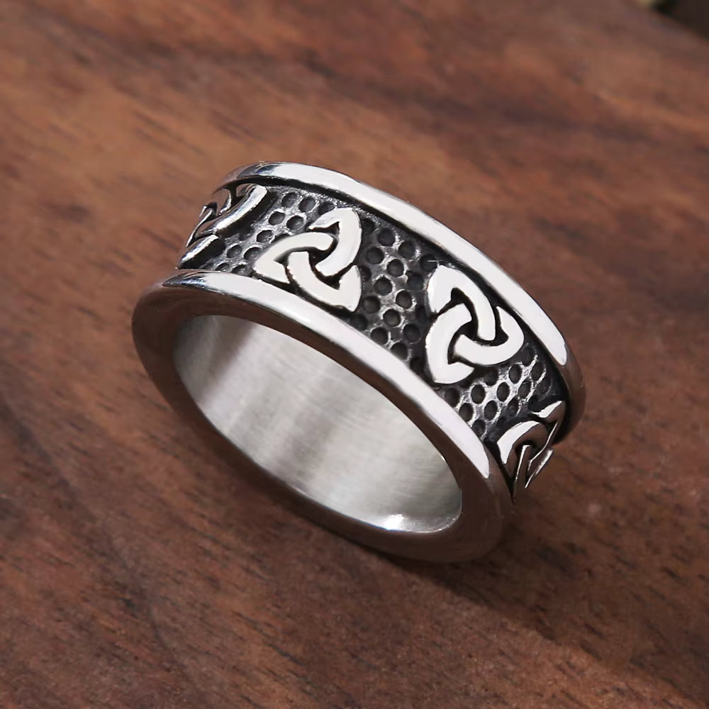 ANILLO LISO NUDO CELTICO