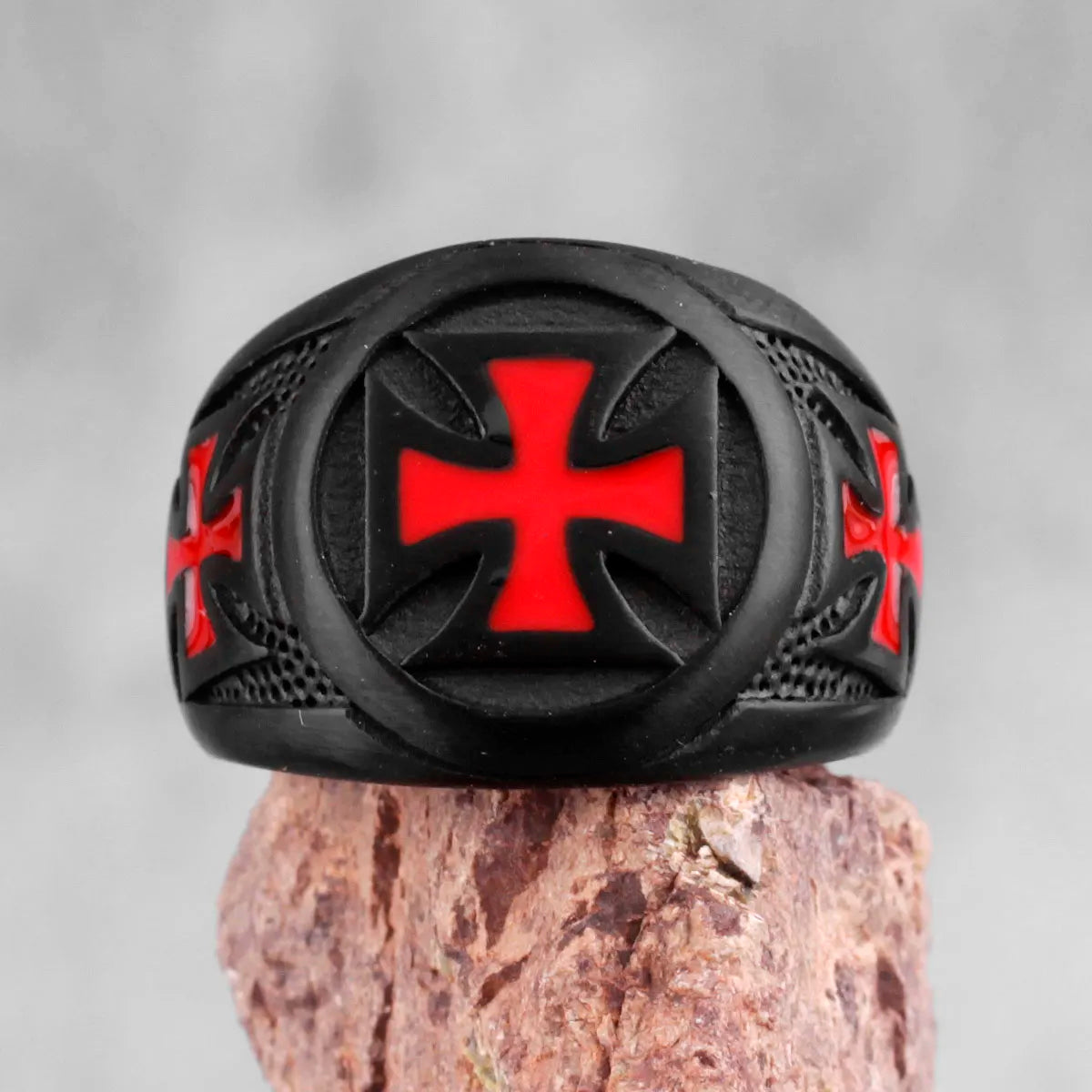 ANILLO NEGRO CRUZ ROJA TEMPLARIA