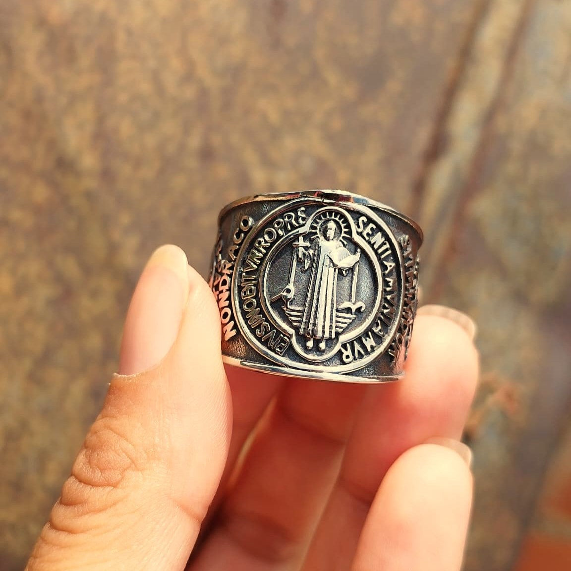 ANILLO SAN BENITO PLATEADO NEW