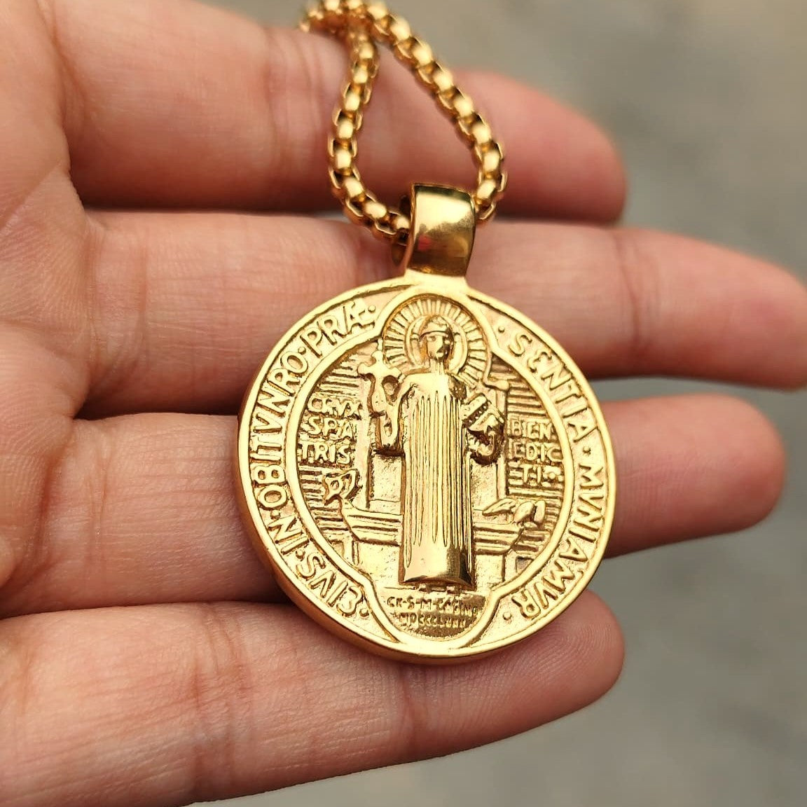COLLAR SAN BENITO DORADO REVERSIBLE