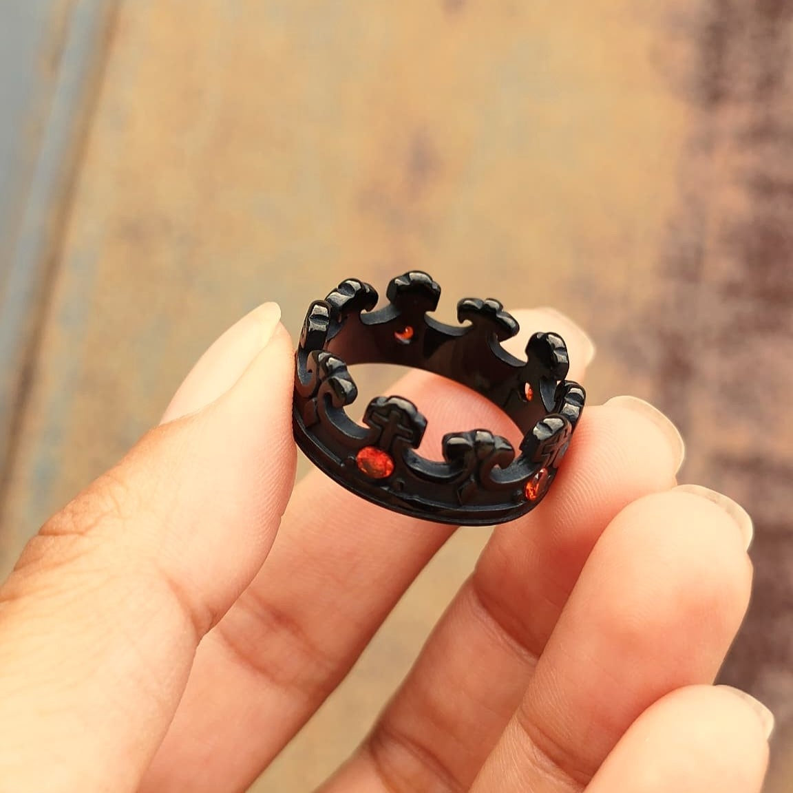 ANILLO CORONA NEGRA