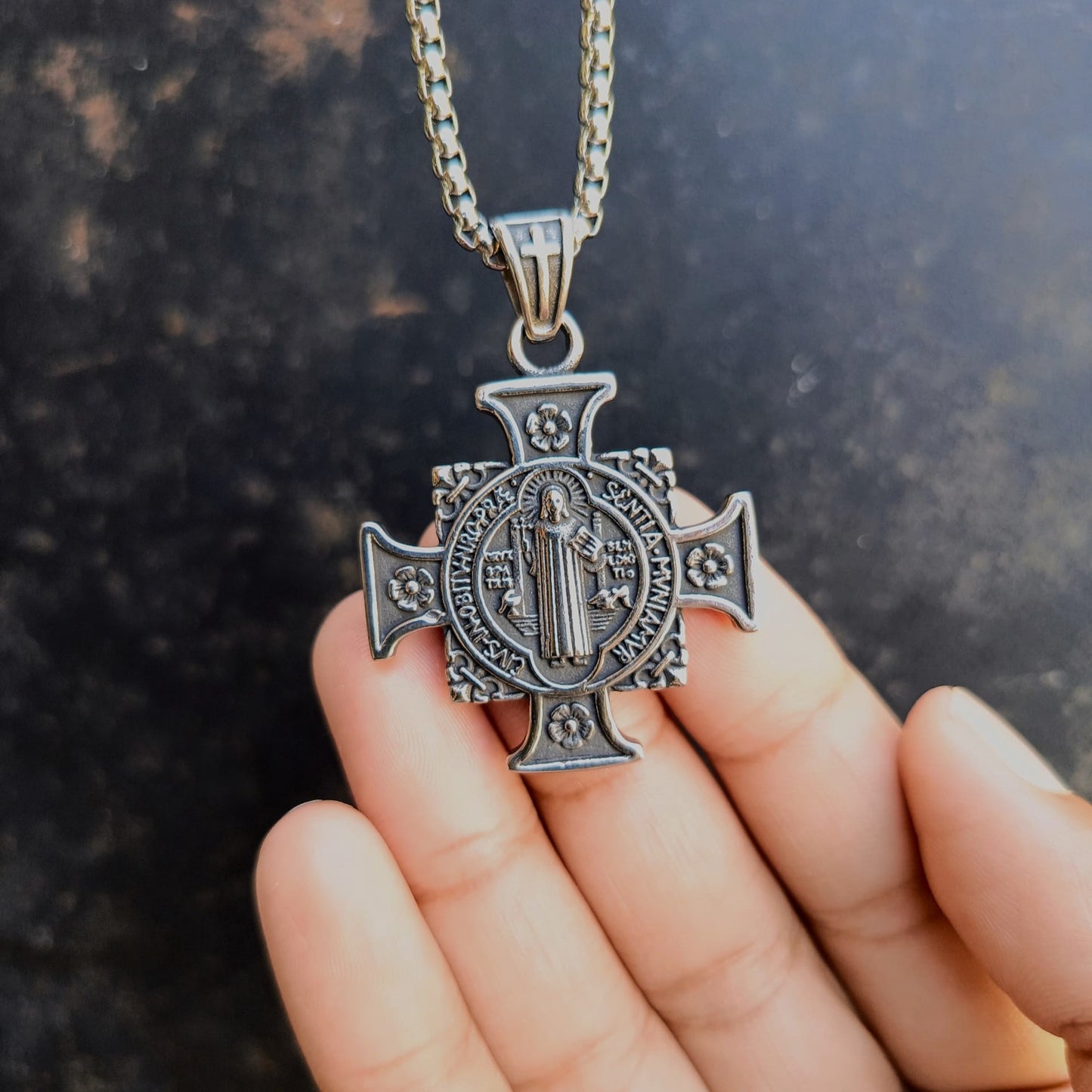 COLLAR CRUZ DE SAN BENITO