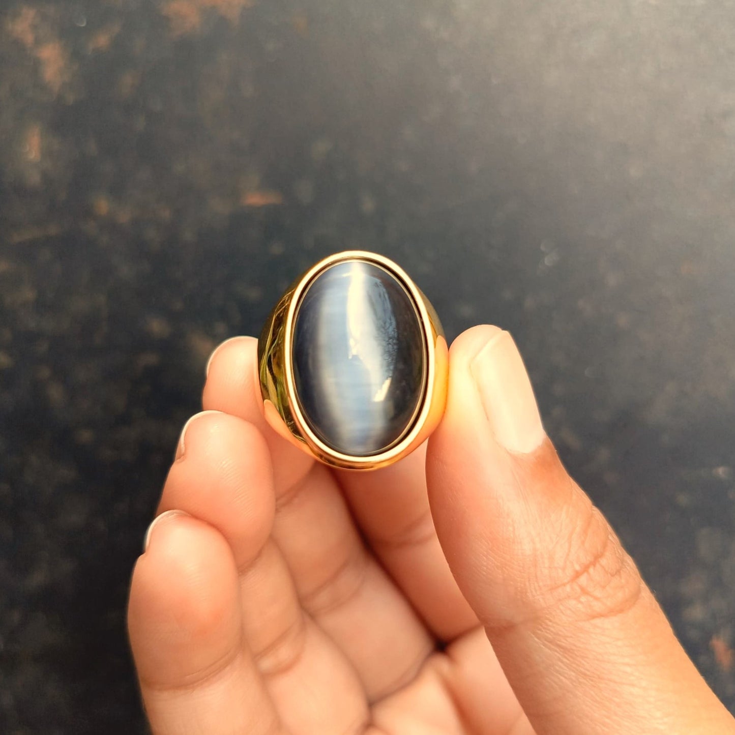 ANILLO ELEGANTE PIEDRA OVALADA