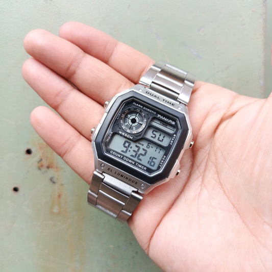 RELOJ PLATEADO ELEGANTE