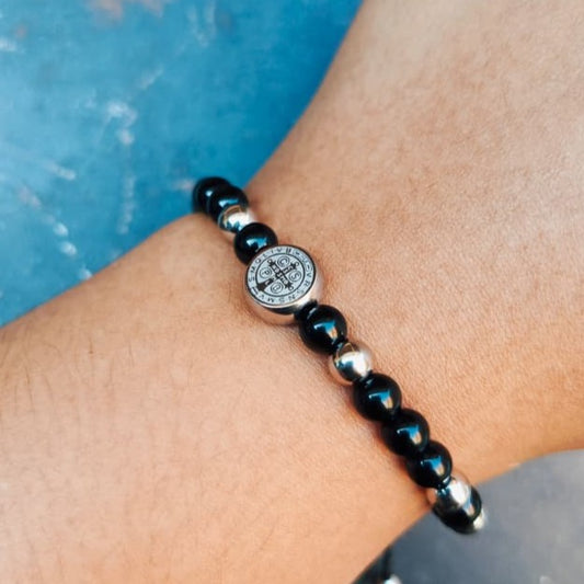 PULSERA SAN BENITO PLATEADA CON NEGRO