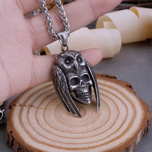COLLAR BUHO CON CALAVERA