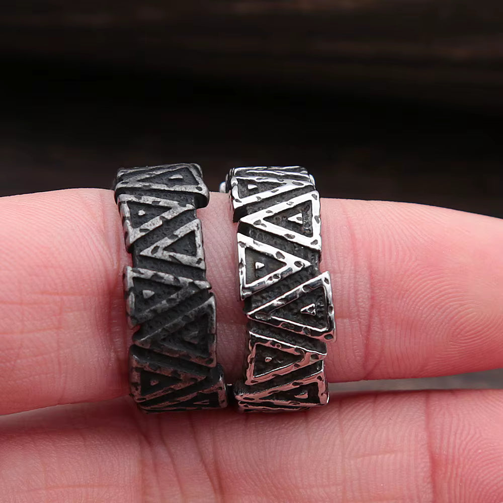 ANILLO LISO TRIANGULO VIKINGO