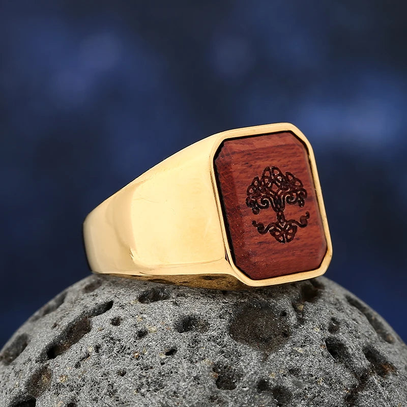 ANILLO DORADO PIEDRA ROJA ARBOL