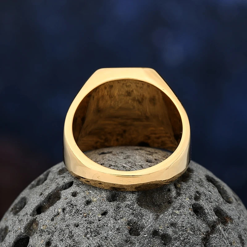 ANILLO DORADO PIEDRA ROJA ARBOL