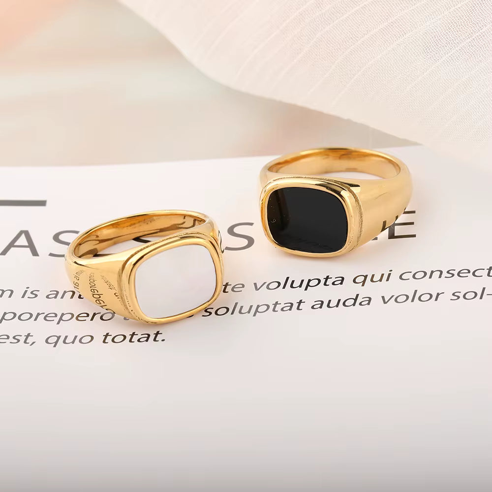 ANILLO CON CONCHA PULIDA