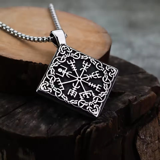 COLLAR RUNAS VIKINGAS