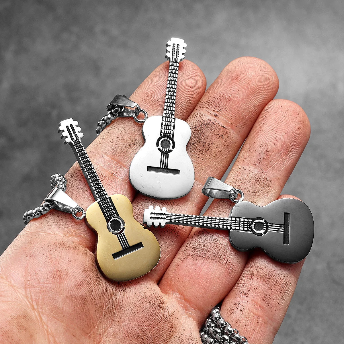COLLAR GUITARRA CLASICA