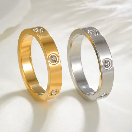 ANILLO LISO CON PIEDRAS