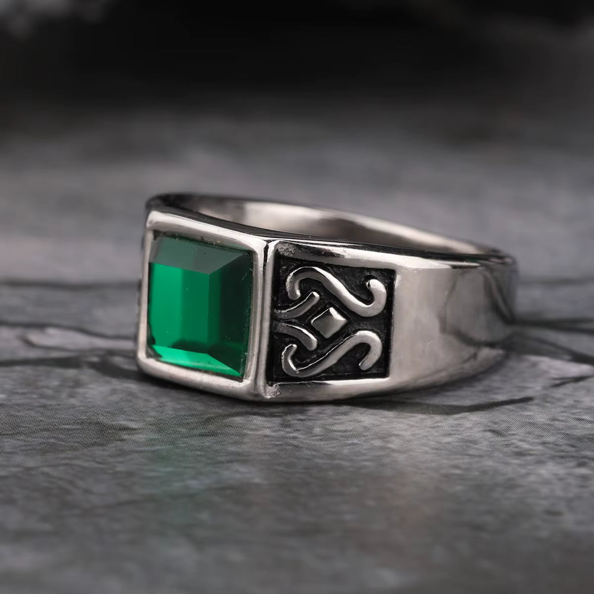 ANILLO PIEDRA VERDE