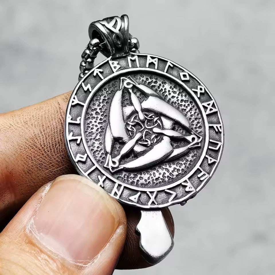 COLLAR CUERVO NORDICO