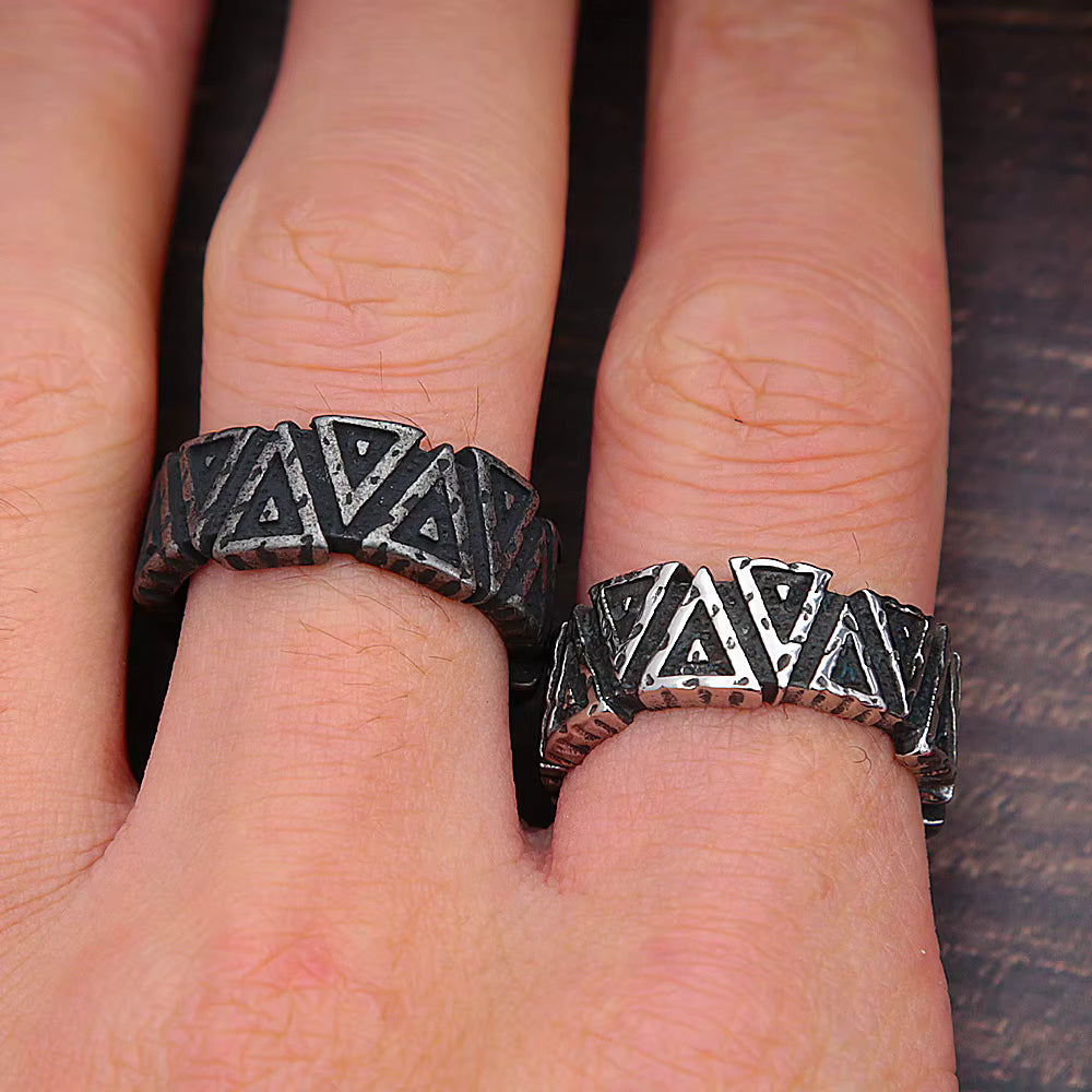 ANILLO LISO TRIANGULO VIKINGO