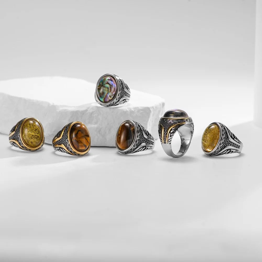 ANILLO CON PIEDRA Y DISEÑO VINTAGE