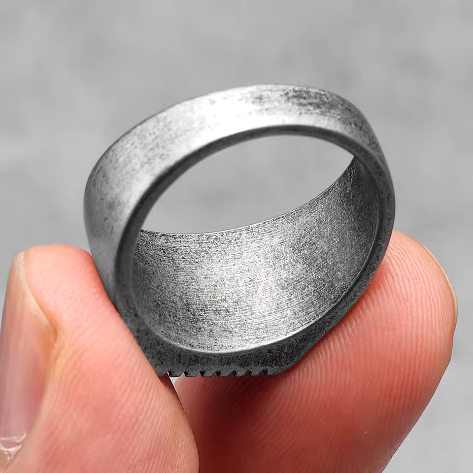ANILLO CUADRADO ENVEJECIDO