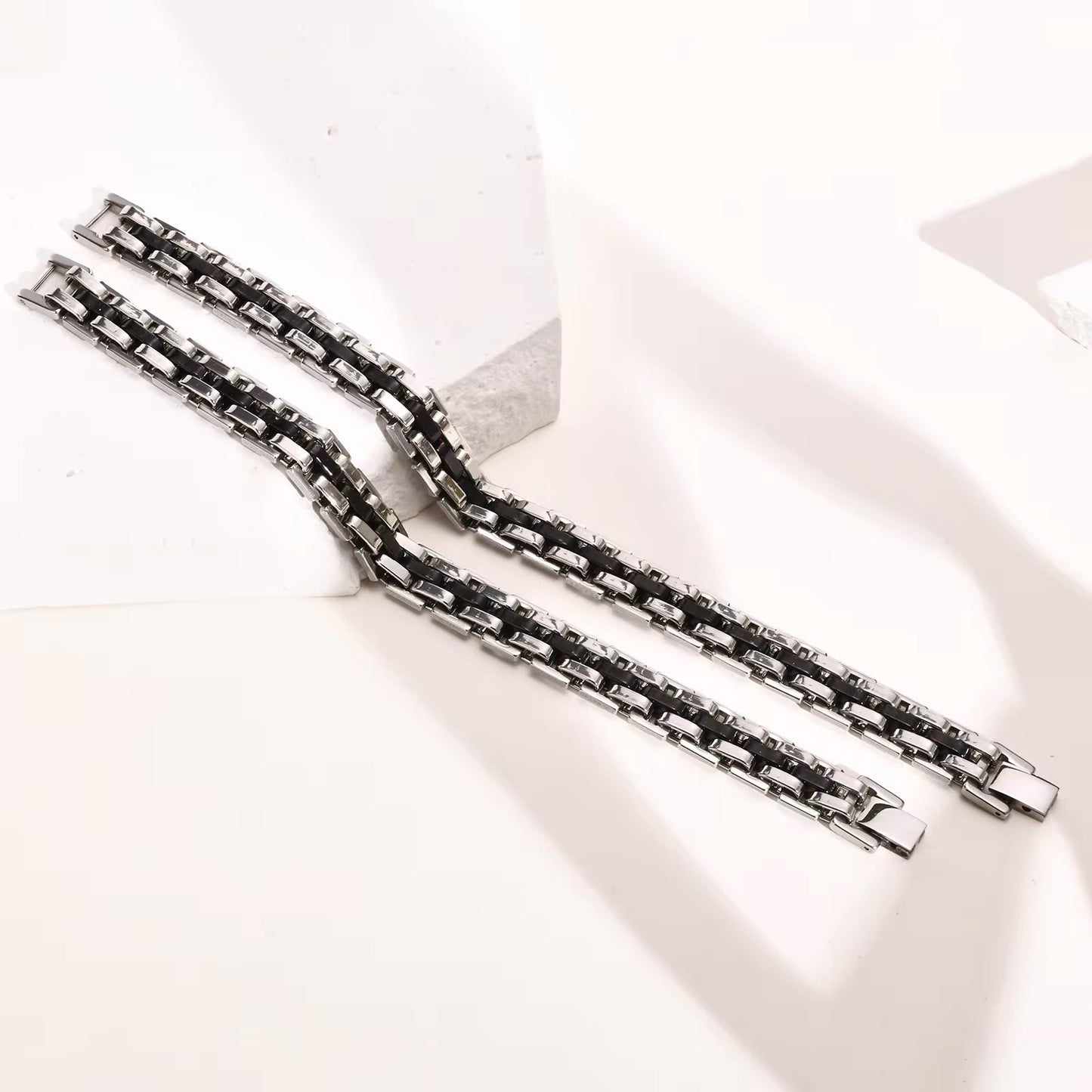 PULSERA TIPO CADENA ESLABONES