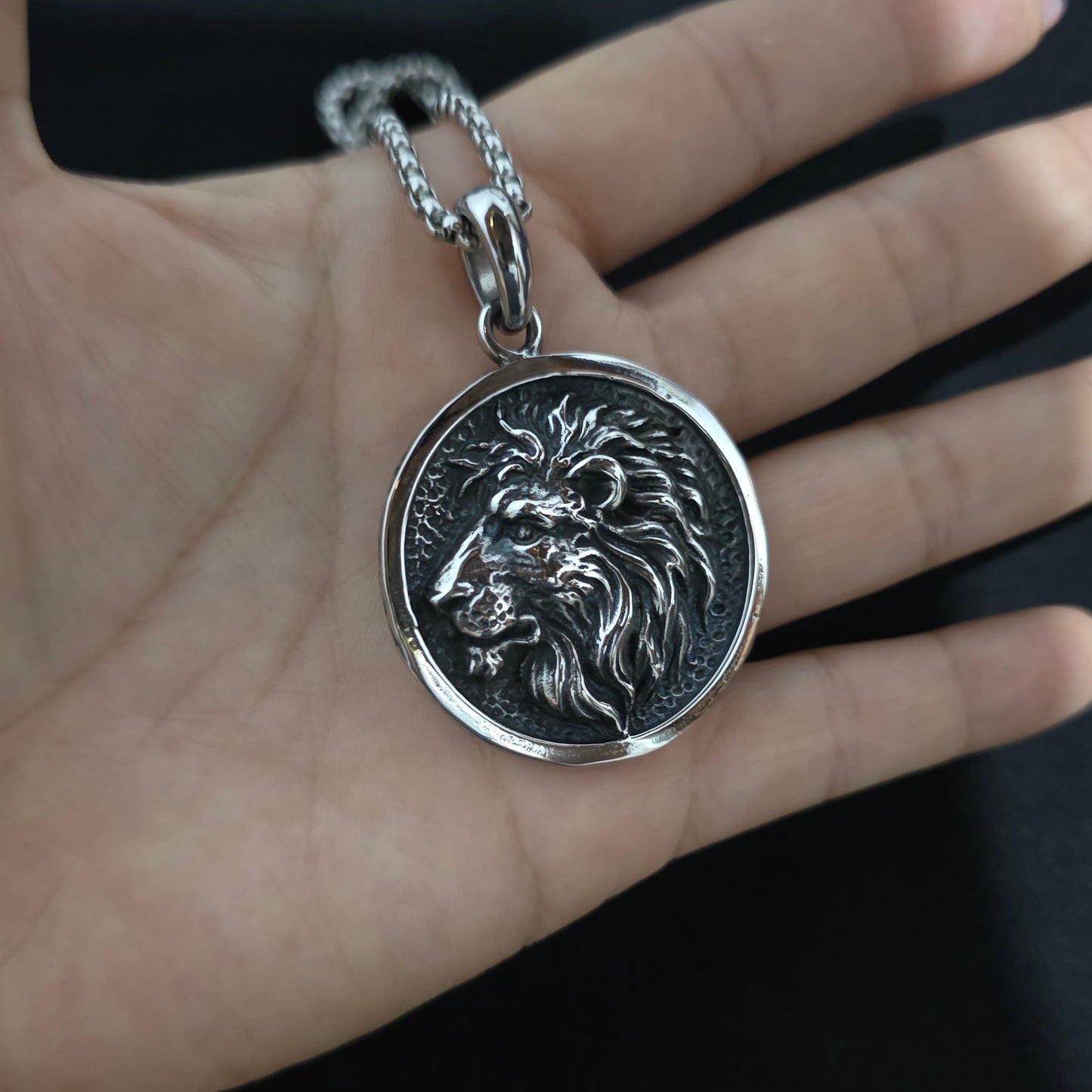 COLLAR LEON
